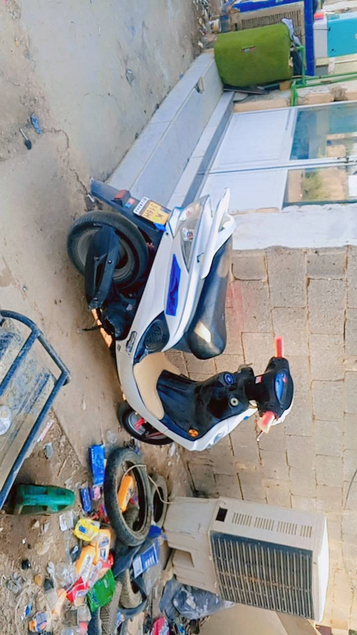 للبيع كامكو مديل ١٦ كفاله السعر ٩٥٠بيه مجال نتصل ***********
