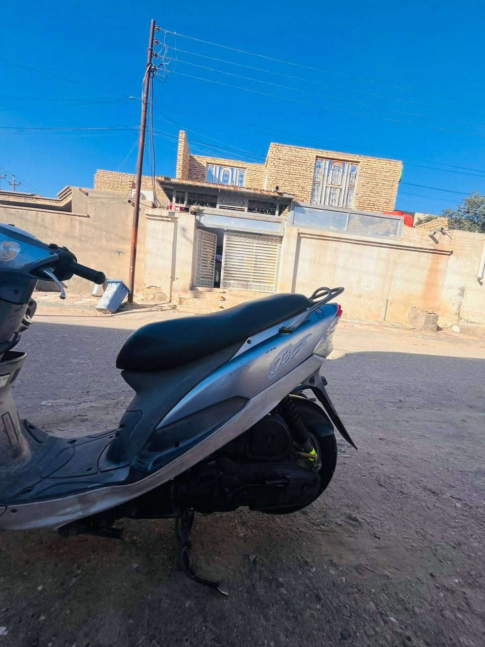 سلام عليكم
دراجه ماكس للبيع نضيفه نضافه عامه وكفاله عامه ودراجه كلشي شغال بيه من كهربائيات وغيره صاله 10 اشهر من طالعه من الوكيل تجي تفحص وتشوف ابعينك مكاني العماره وتواصل اتصل على هذا لرقم أو واتساب ***********
