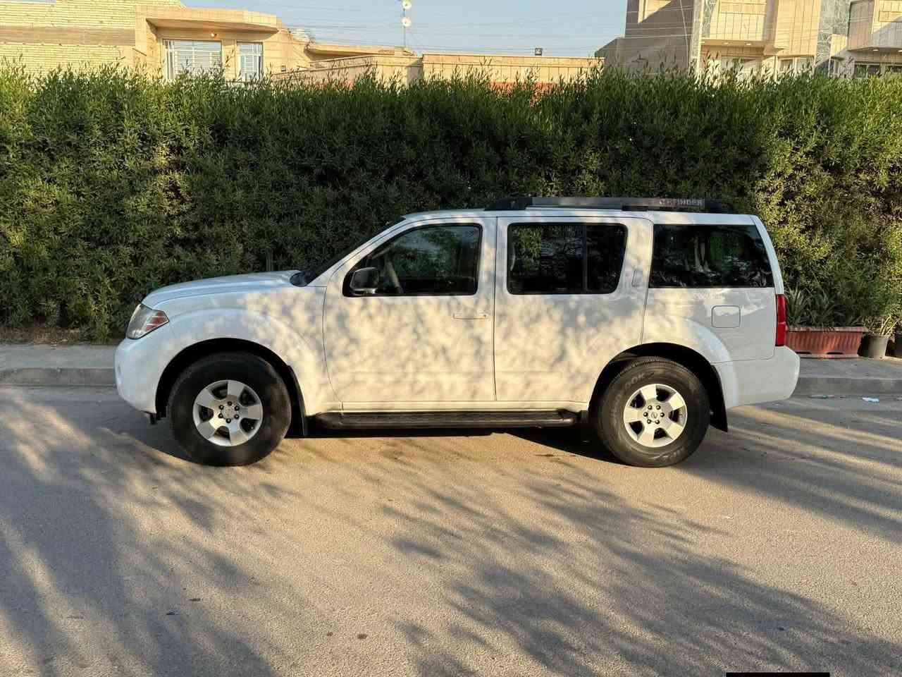 سيارة نيسان باثفندر وارد امريكي بدون حادث السيارة كاملة مكملة و نصبتها حلو بيها شوية ملاحظات بصبغ البنيد فقط 
السعر 95 ورقة و بيها مجال بسيط ان شاء الله 
اي استفسار هذا رقمي و بي واتساب 
*********** بغداد, العراق
