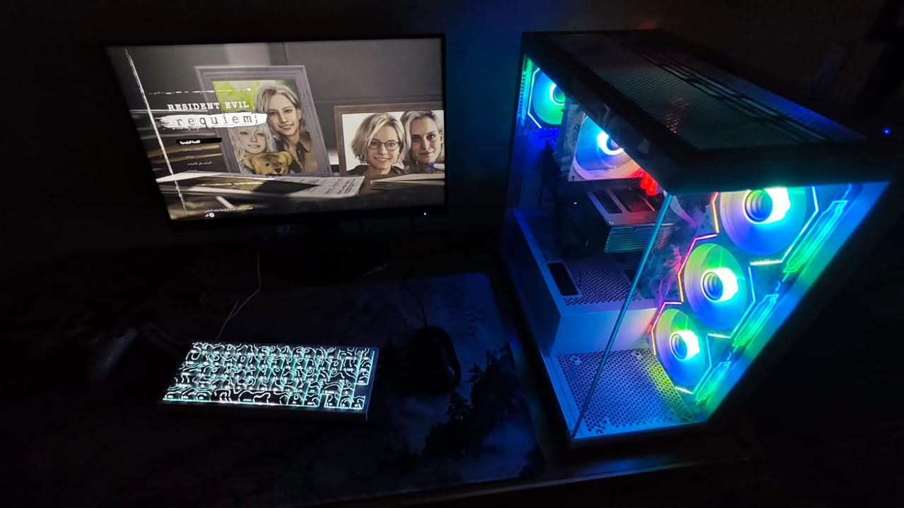 ملاحظة : ابيع بس كامل
Ryzen 7 7700
RTX 5060 8GB asus prime 3 fan
GIGABYTE B850 D3HP
assassin x 120 white
XPG 32gb DDR5 6000mhz white
Case Sama V01 
SSD M.2 1t WD gen4 
FSP Hydro Pronze 600w

شاشة :
AOC 24GE 180Hz 0.5ms

يوبي آس :
Falcon UPS 1Kv

كيبورد مغناطيسي :
Attack shark X86 HE

ماوس خاص بالألعاب التنافسية :
Logitech G502 X 

ماوس باد أبيض ستايل ياباني ضد الماء و الأتربة

 السعر مليونين و 400 الف وبيها مجال هواي 

مكاني وهذا رقمي :

***********

و موجود التواصل على الخاص.
