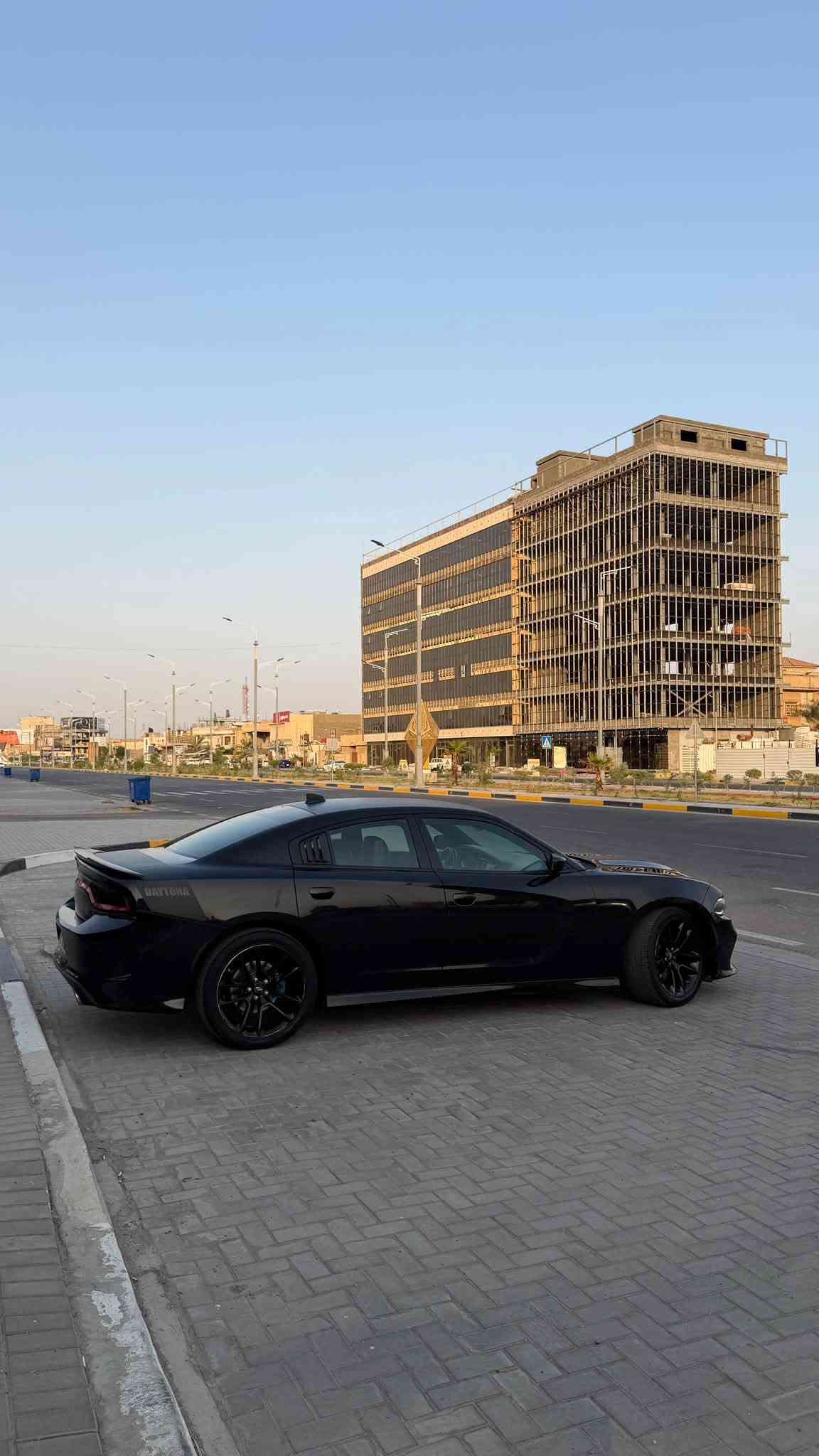 جارجر 2021 DAYTONA
دايتونا 5700
فول مواصفات عدا الفتحه
كشنات تدفئه وتبريد خزن ميموري
ماشيه 75 الف
بدون ايرباك بدون دواخل
السياره كلين بدون اي حادث فقط طخه خفيفه ومصلحه على كدها بدون فتح وطخه خفيفه بالباب
موضحه بالمنشور 
السياره جديده ما ناصقها شي 
العنوان البصره طويسه
***********
سعر 235$ بيها مجال بسيط
ماكو هيج سعر بنظافتها

