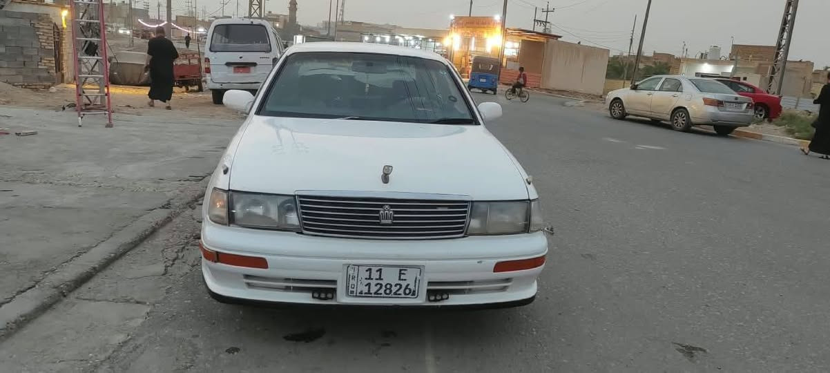 السلام عليكم
بطه كراون 1992 رقم بغداد انكليزي مشروع وطني سنوية لل 28 باسمي
كفاله عامه اصوليات والضربه والصبغ
كير محرك 3000 ديلكو حداديه  تبريد 🥶
تخم تاير 4 جديد، ادامه منظومة بانزين والماي سنتر لوك ريمون كهربائيات كلهه شغاله  شرط ولا كلوب مشتغل ب عينه سياره نظيفه وشرط احلئ من الصور وترايك 180 وين متريد
مكانه العماره
السعر 59 وبيه مجال قليل الاتصال *********** واني خادم
