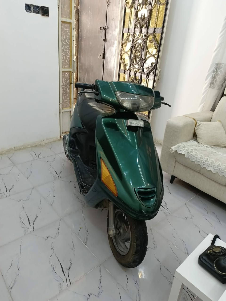 مرحبا شباب ل كزز دراجه مرتبه وحلوه وشغاله من طول للطول ماناقصها اي شي لايتات اشاير ال  س ع ر 400 وبيها مجال قليل مفتوحه دراجه ودراجه فراشه جاهزه من طول للطول لايتات صطاب هورن كله تمام تشتغل هندر والسلف شغال يرادله فقط الادشلي نقص بي لبليته الي تحصر الدشلي خربت والدراجه اخوان خرسه صوتها ناعم س ع ر 450 وبيها مجال وخادم الكم  العنوان تنومه منكقة نهر حسن رقمي واتساب ***********
