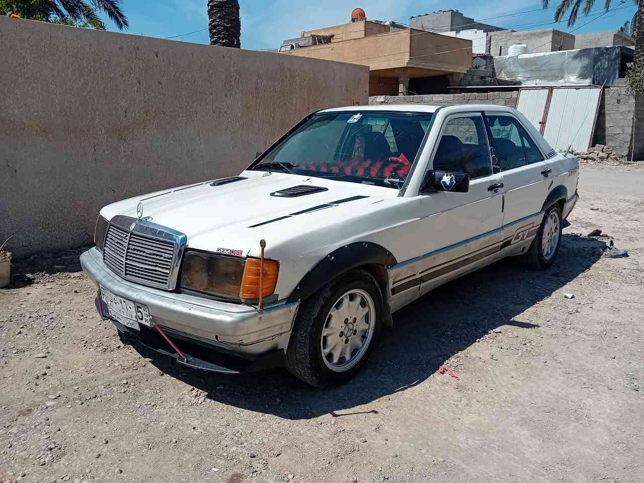 السلام عليكم بيع مستعجل 190 موديل 92 ديالى (حائز ثالث) شرط الوكاله مكينه وكير ونجي.. السياره بحالة جيدة وعلى كد فلوسها السعر 21 والشراي يدلل المكان بعقوبه التحرير  للإستفسار اكثر ***********
