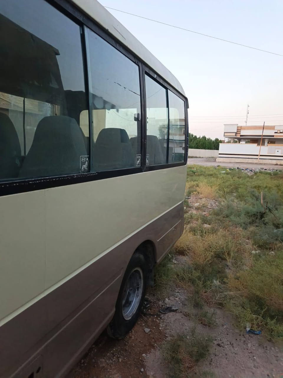 كوستره هونداي للبيع سياره جاهزه مكينه جديده داخل مدوشم جديد ***********
