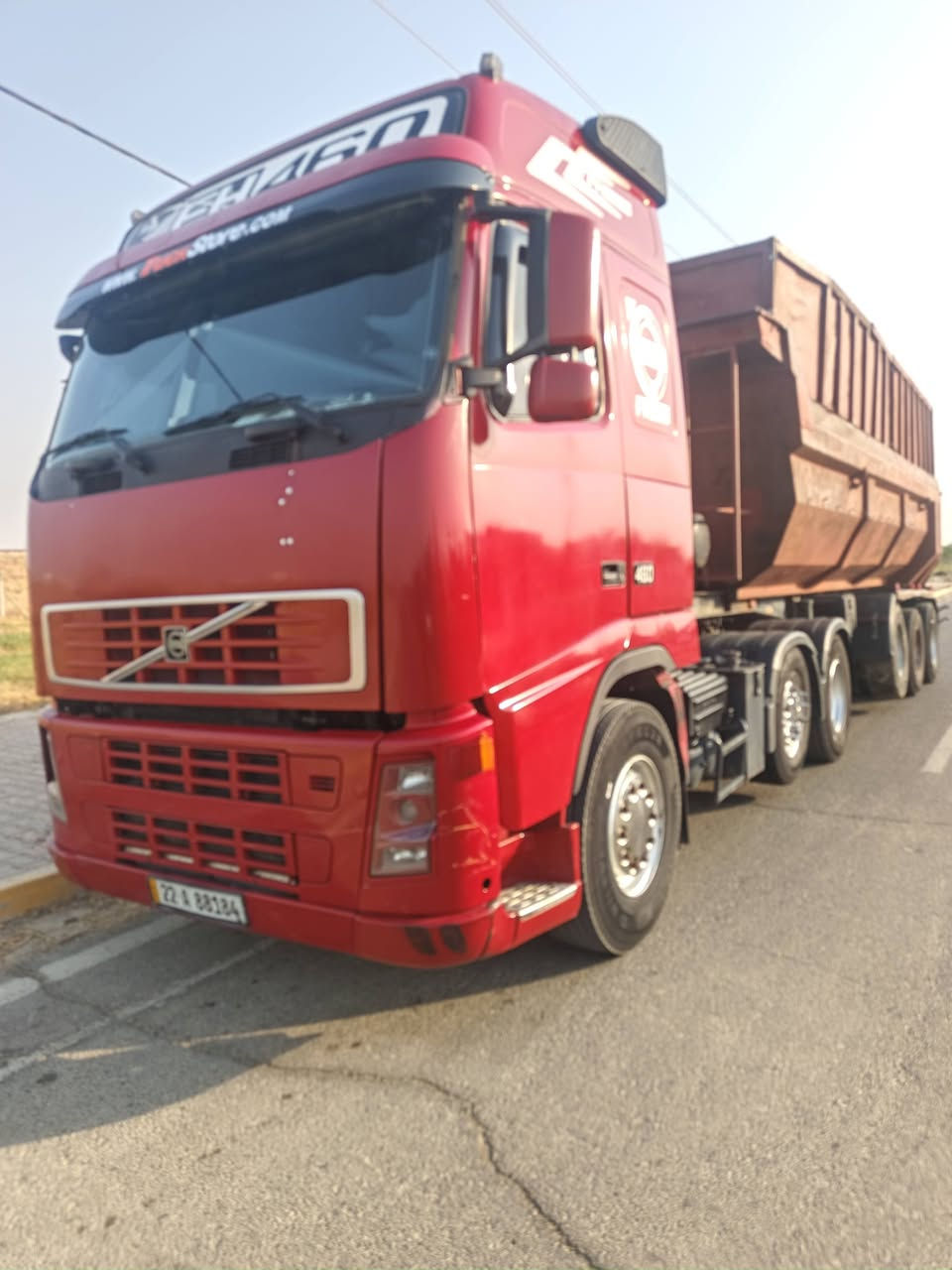للبيع فالفو ٢٠٠١محدثه ٢٠٠٣ السعر ٢٦٠ورقه وبيه مجال ***********
