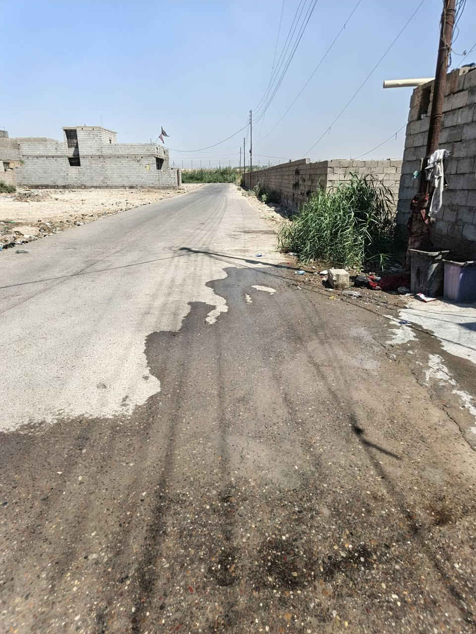 سلام عليكم
بيت للبيع مساحه ٧٥ متر اخوان البيت مثل ما موضح بالصور بناء درجه أولى اساس رفت  جاهز من كلشي فقط البيتونه ممكمله مكاني جهة التمايمه  وباقي التفاصيل اتصل وبيك خير وتدلل ***********
