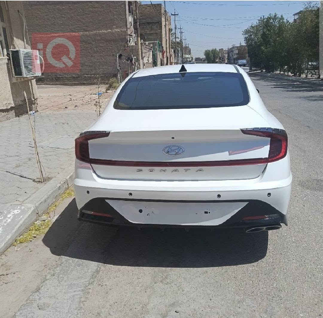 سلام عليكم سياره سوناتا موديل 21 وارد امريكي السعر 140 وبيها مجال للشراي عنواني نجف السياره احلى من الصوره اتصل على هذا الرقم ***********
