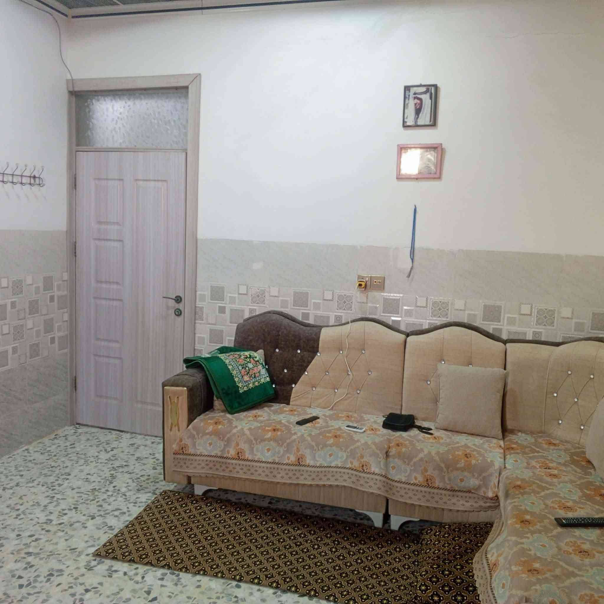 القوسيات حي الزيتون • ١٤٠م • ماء وكهرباء