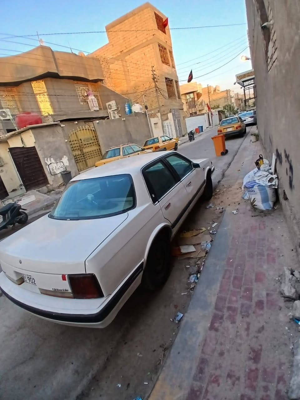 سلام عليكم اولدز مديل 90 نضيفه هزه وأرقام جدد وبسمنه تحويل مباشر سعر 35 قفل رقمي ***********
