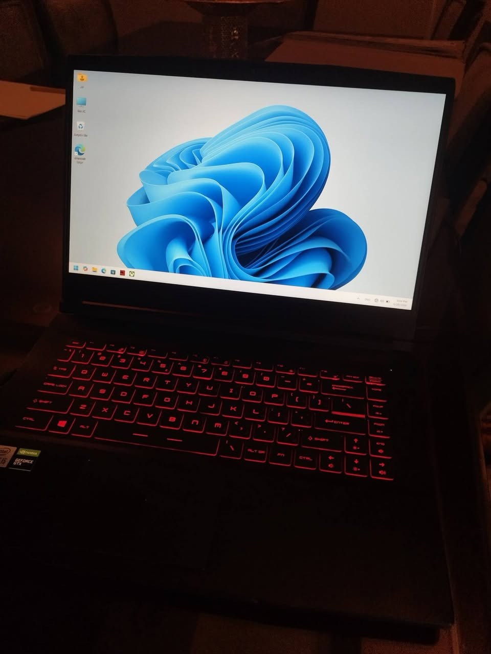 لابتوب للبيع  msi gf63 Thin
مناسب للمهندسين وطلاب الجامعات 
ذاكرة 256 ssd بالاضافة الى 1 تيرا hdd 
كرت الشاشة Gtx 1650
core i5 
السعر 650 وبي مجال 
تواصل مع الرقم لمعرفة باقي التفاصيل 
*********** واتساب

