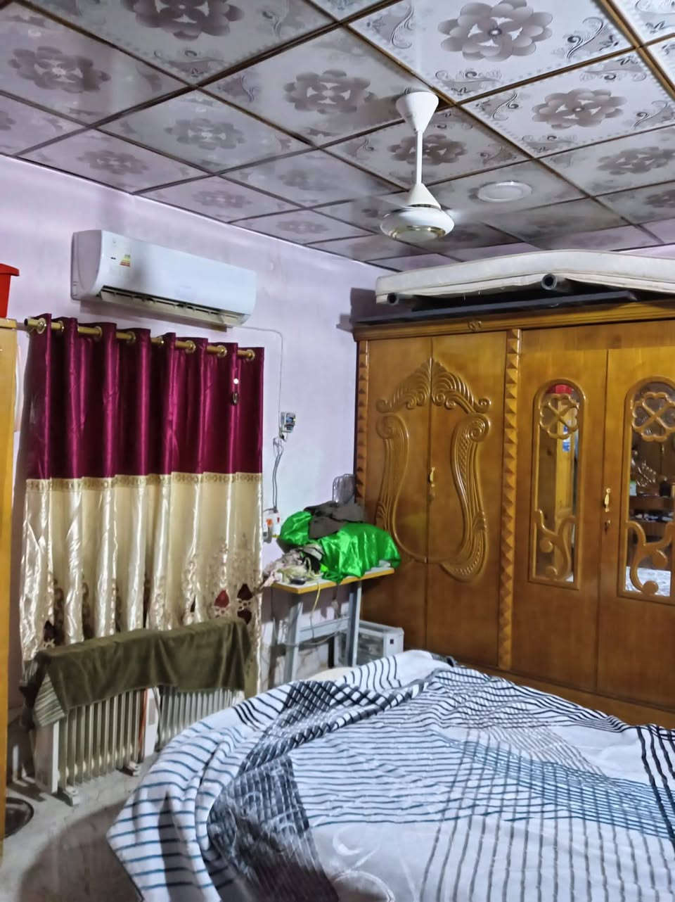 🏠 بيت للبيع – أبي الخصيب / عويسيان

📍 الموقع: أبي الخصيب – عويسيان – طريق القصور الرأسية، مقابل حسينية فاطمة الزهراء (عليها السلام).

📐 المساحة: 220 متر
🛏️ 3 غرف نوم
🍳 مطبخ
🚿 حمّامان
🛋️ استقبال + هول
🏗️ سطح كونكريت – كاشي

📜 العقار: وقف سني
💰 السعر: 100 مليون دينار
🤝 بي مجال للشراي والتفاوض

📞 للاستفسار أو تحديد موعد لمعاينة البيت، تواصل خاص.
***********
🔑 موقع مميز ومساحة مناسبة للسكن.
