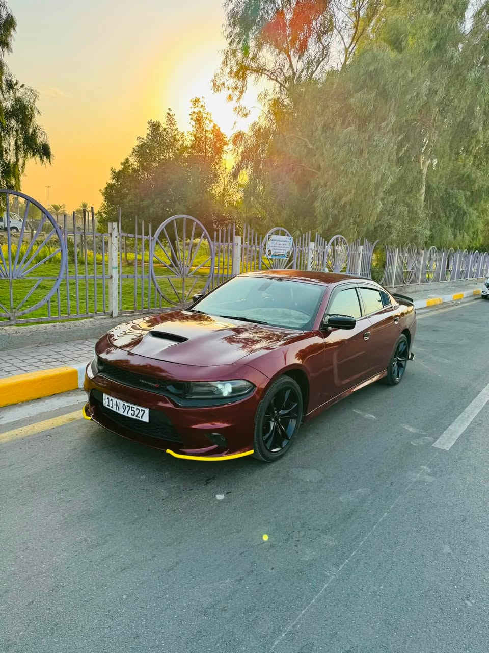 جارجرSXT 2020 CHARGER 
اللون: ماروني 
رقم بغداد بسمي شرط تحويل 
عداد المسافات 87 مايل قابل لزيادة
صور الحادث مرفوقه بل منشور
6سلندر محرك(3600)
كرسي كهرباء
شاشة_امامية_كبيرة_carplay
كامرة خلفية 
شاشة عرض الاعطال
تشغيل عن بعد
فول تحكم استيرن(جهتين امام)
نظام مانع انزلاق ABS
حساس خلفي
لايت عدسة
ويل_20_SRT 
‏المكان بغداد الامين الثانيه 
رقم الهاتف***********
السعر180$
