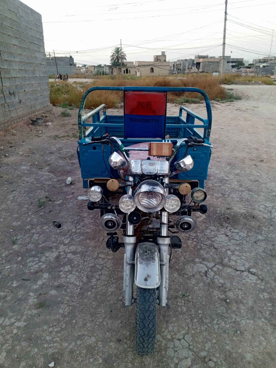 للبيع مديل 23اوراق اصوليات مكفوله من الحيم كهربائيات كلها شغاله اي نقص ما بيه مكانه كربلاء للاستفسار اكثر ***********
