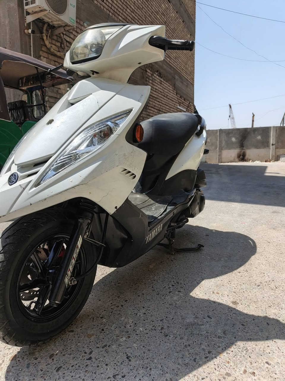 السلام عليكم دراجه جيتي أر مكفوله كفاله عام الكفرات ولسواد كله ختم ويا المكينه الدراجه جاهزه قفل ستيرن قفل جنطه قفل بانزين كله شغال كلشي مبيه 
بس عندك الشاشه ضعيفه تصلح ب 25 
مكاني الغزاليه الخطيب الزراعي 
الاتصال: ***********
سعر مليون و250
