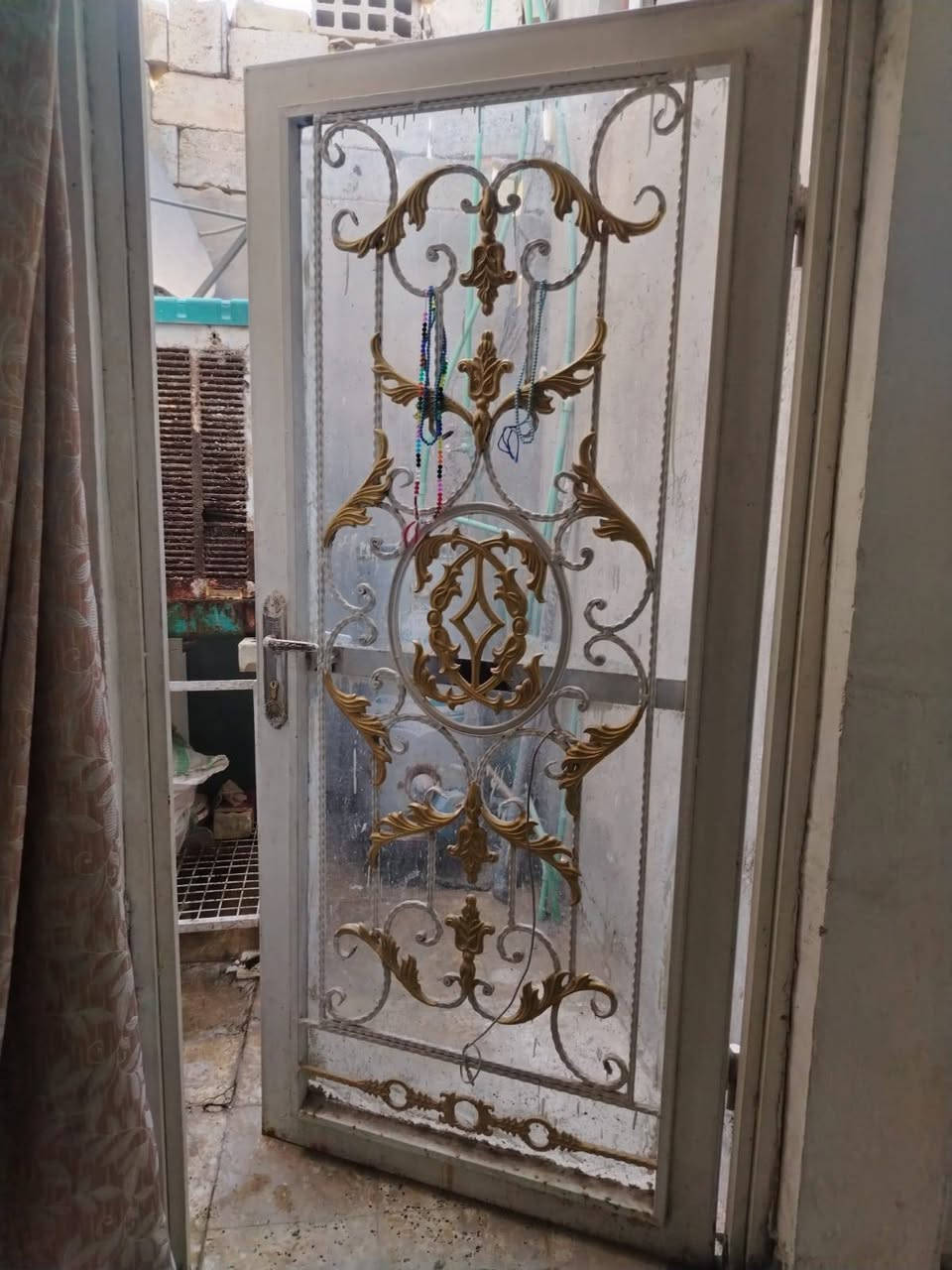 بيت بعلوه الفحل شارع معمل الموز 150متر خلف فلل زراعي سند 25رقم ***********غير متواجد عل النت السعر 25وبي مجال
