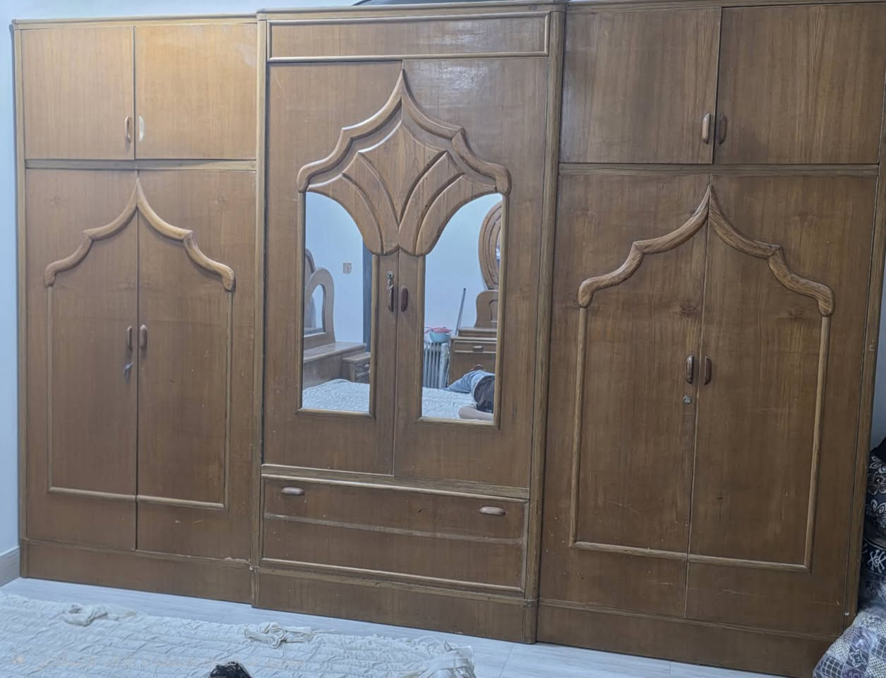 غرفت نوم سعرها 500 عنوان تقاطع لقدس

نص مكتوب في الصور:
- محتوى تم إنشاؤه باستخدام الذكاء الاصطناعي