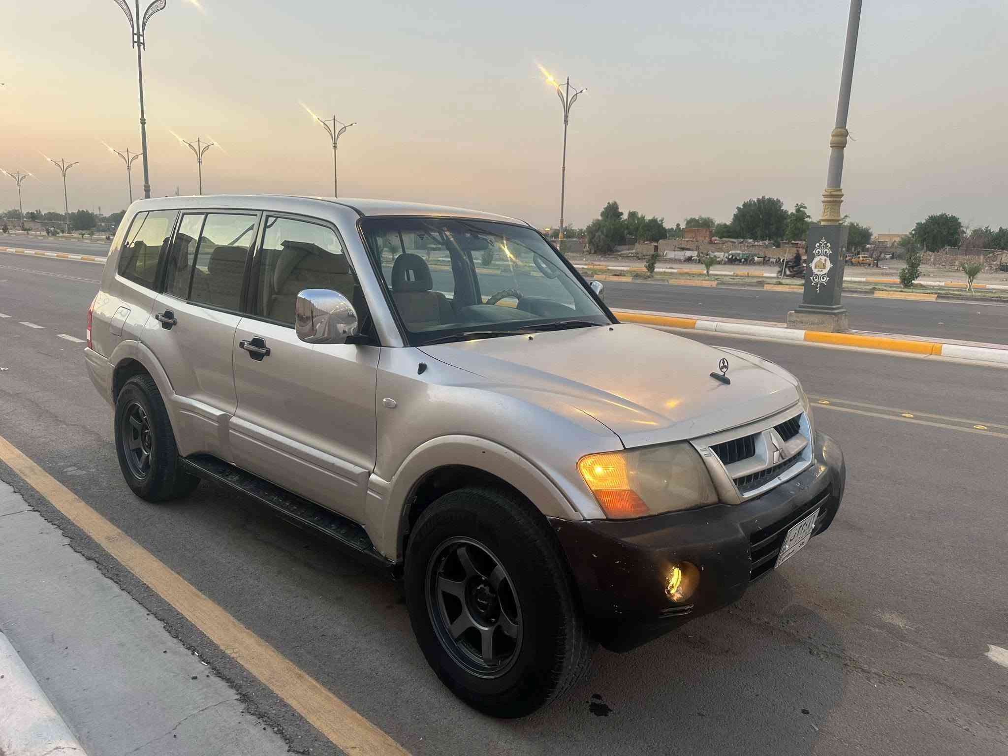 السلام عليكم باجيرو ٢٠٠٥ مكينه البلاد سياره جديدا مال جناي مكفوله من الصبغ والضرب سياره ادوات بيها ارقام وسنويه بغداد علمن ادوات السعر ٣٥ مال جناي مكني كربلا مكلف بل نشر ***********

