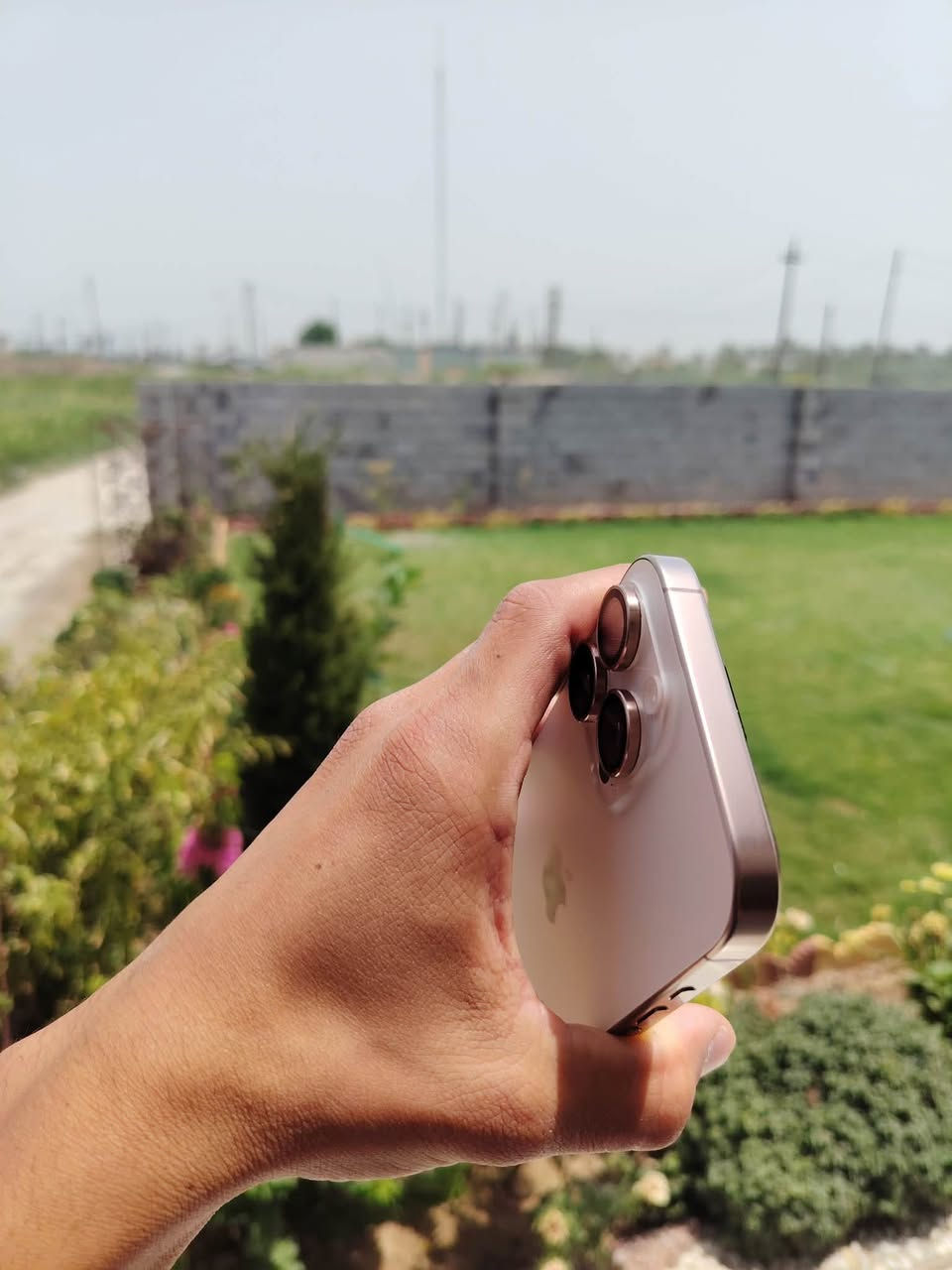 ١٦ برو ماكس ٢٥٦ بطارية ٩٢
كارتونة + كيبل 
نضافة ١٠٠٪؜
مكاني بغداد 
***********
١٣٢٠ بي مجال
