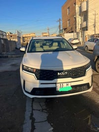 سورنتو ٢٠٢٢ • ٦ سلندر • ٧ راكب