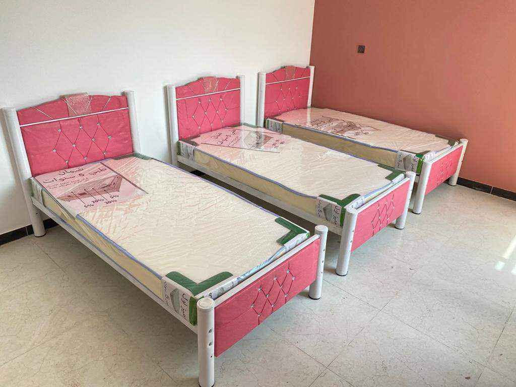 ‎عندي من هاي الاسرة ٣٠سرير بيهن نقوصات بسيطه تجي بي شبك بي زنجار ابيعهن جمله الوحده ب٤٠‎ الزبير, البصرة
