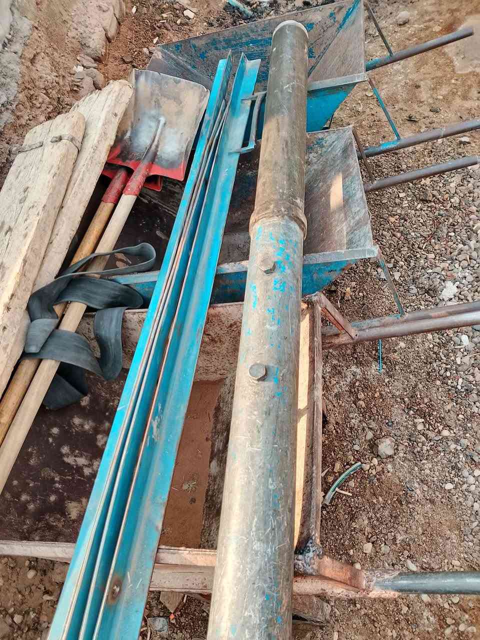 رافعه ونج لبيع بس حديد بدون لا محرك لا عرباين ***********
