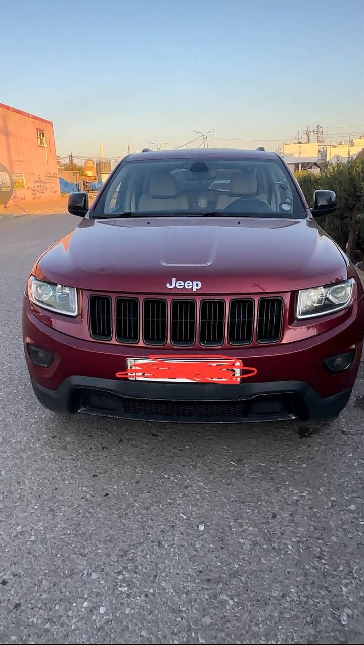 jeep grand chiroke larido 2014

زؤر خاويينه به كلن داخيل بووه 
بسته ك جاملغى سايه ق سبوغه 
له گه ل دوو ساردى بچوك.
په ره شوته كانيشى هه موى به شه رته
سه ياره كه ناو زه رد 
119 هه زار ميل حه قيقى رؤشتييه 
هه مو جامه كانى كامل ده بله واته دژه شكان. 
ده بل ئه كسله. ٦ پستنه 
‎سپيريشى دانه به زييه 
گيرو مه كينه شى به شه رته
شاشه شم كامل به قاعيده لؤ گؤرييه 
به س شاشه و قاعيده ى باى 300$
يانى به عام او سه ياره هه مو شتى به شه رته
سه ياره كه به كلين داخيل بووه
 ته قه و ره قه ى به شه رته

ژمارەی خاوەنی : ***********
