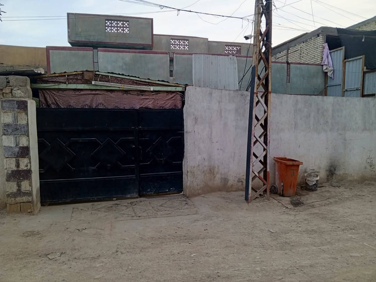 خرنابات • بيت طابقين • ٣٠٠م بالسند