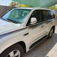 لاندكروز GXR • ٢٠١٤ • رقم بغداد دولي