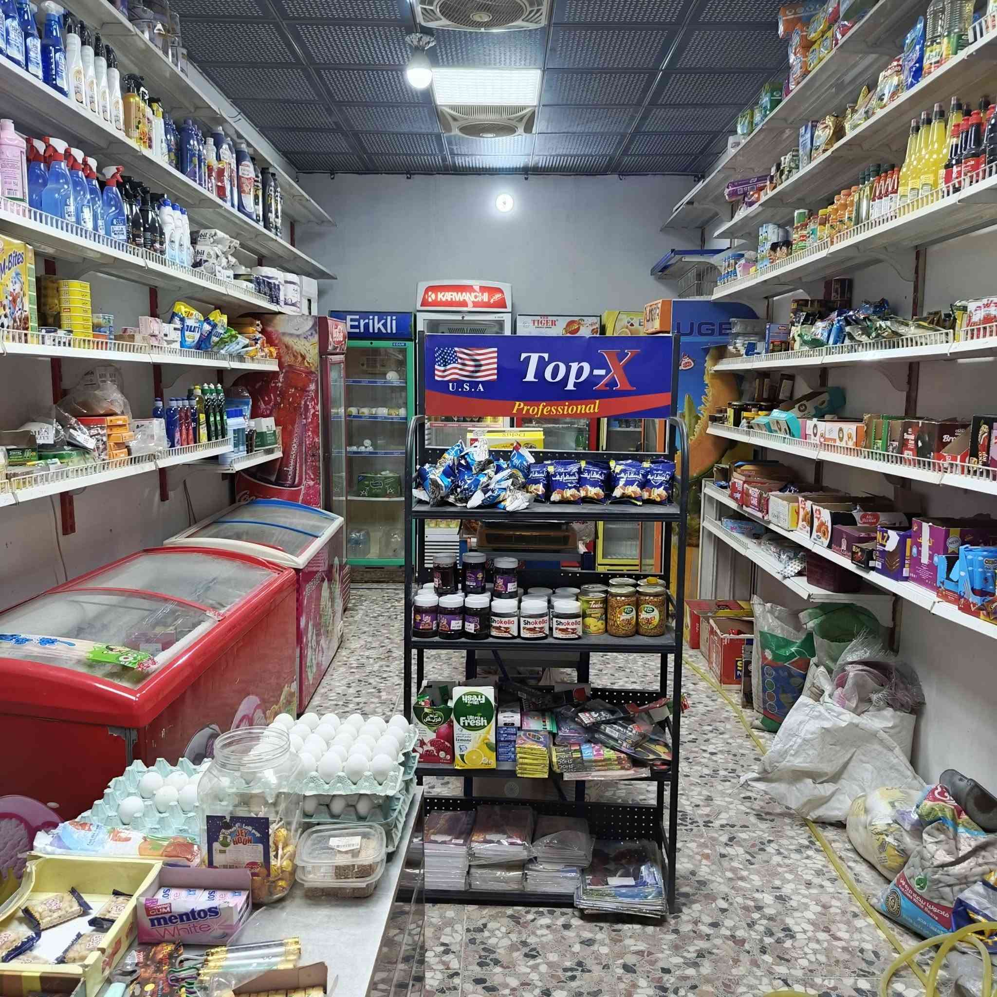 السلام عليكم اسواق @للبيع مدخل منطقة الضباط البلديات المحل ركن اجارة 200 دخلة 400وقابل للزيادة  استفسار *********** 
سعرة 10 مليون بيه مجال
