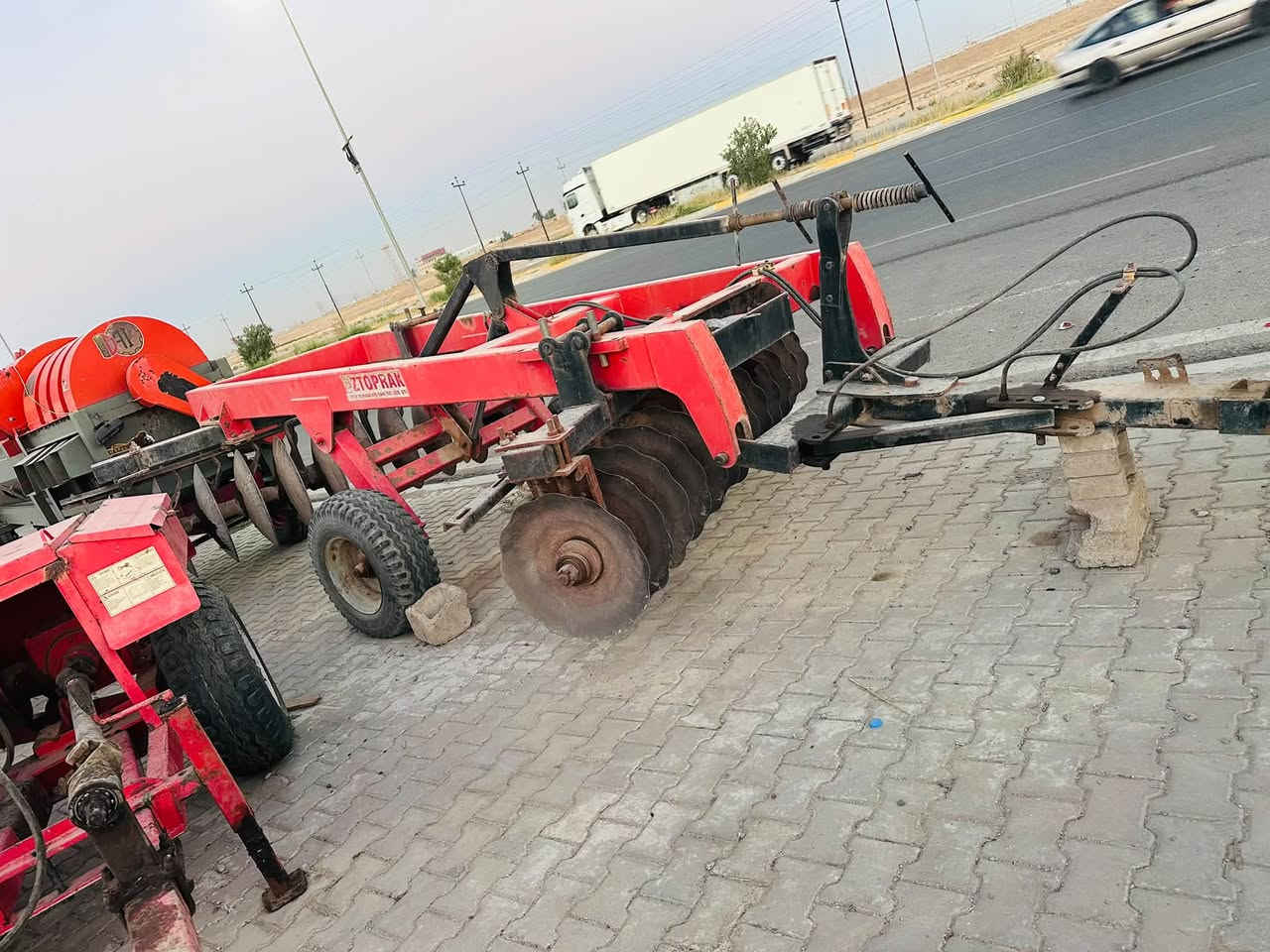 البيع دسك تركي إستبرق حجم 24من فصل عنوان كركوك فلكت تكريت معرض عدنان ***********
