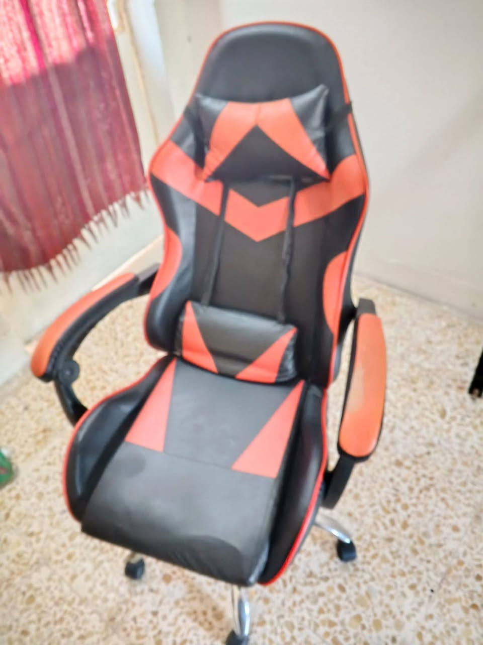 سلام عليكم
يبوي اس للببع 1500 مبدل بطاريات جديده يطول بلالعاب نص ساعه واكثر
سعره 60
كرسي كيمينك لون احمر 
سعره 60
مكاني بغداد لشعله
رقم *********** تفاصيل اكثر وتساب
