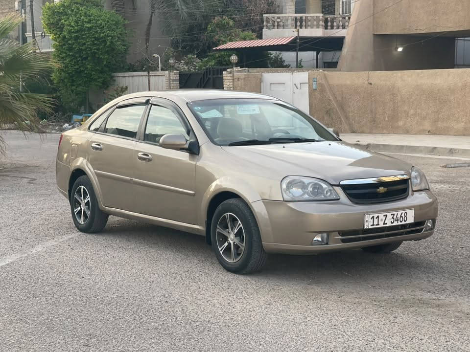 اوبترا مكينه مفتوح حجم 1600
كير اوتماتيك جام كهرباء
رقم بغداد هزه جديده وسنويه جديده بسمي
مكينه وكير مكفولات
تخم تاير حداديه جاهزه
مصبوغه عام جماليه 
السعر 57$ورقه وبيهه مجال بسيط حك جيه
مكان السياره بغداد حي الجهاد
للاتصال ***********
