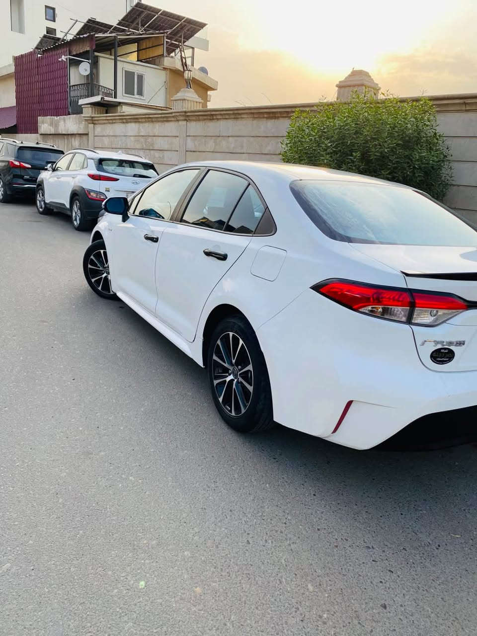 كورلا هايبرد • ٢٠٢٥ • ٣٣٠٠٠ كم