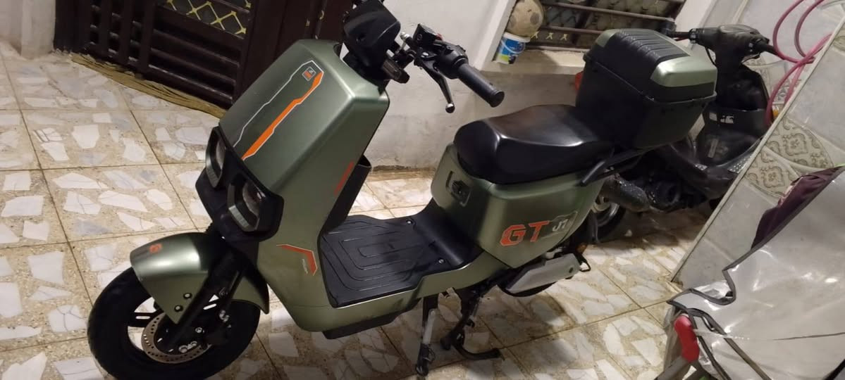 سلام عليكم دراجه شحن مديل 26بطاريات 5 نضيفات عل فحص درجه اي نقص مابيها المواصفات سرعه 80 زنون عالي وناصي شاشه كبيره تحديد العطل انذار سرقه بصمات 2 سويج 2 بلوتوث  الاستفسار *********** واتساب فقط
