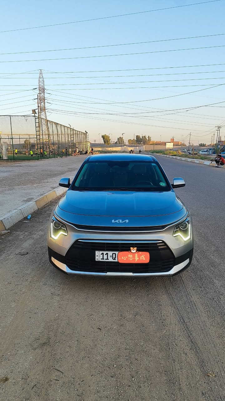 KlA NIRO Hybrid
سيارة اقتصادية عائلية 
رقم بغداد 
كيا نيرو هايبرد
الموديل2023
المحرك  هايبرد 1600CC
• نظامين سبورت ايكو
• شاشة كبيرة
• كاميرا خلفية
•كراسي مخمل
• رادار امامي
•مانع تصادم 
محدد مسار
• تصحيح مسار
• مثبت سرعه
• مانع انزلاق
• اناره ترحيبه
• مانع تجاوز
• حساسات مانع تجاوز
•حساسات خلفيه 
• نقطة عمياء 
• شاشة اعطال
• زجاج كهرباء 
• ويل قياس 16 
• اضوية امامي زنون LED
• اضوية خلفيه LED
• كشافات ضباب LED
• حساسات دخول الانفاق
• نظام GPS + خرائط
• أنظمة قيادة ECO / / Sport 
• تبريد ثلج 
• بلوتوث
مدخل USB + AUX
ماشية 40
زوج تاير جديد
التفويلة الوحدة تمشي أكثر من 860 كيلو متر 
🚗🚗حادث السياره بسيط جامرلغ وباب . البجم سليم كليا
ايرباك سليم. السيارة ليبل واحد بدون تبديل
للاستفسار الاتصال على الرقم
***********
واتس اب متوفر
ماسنجر متوفر
