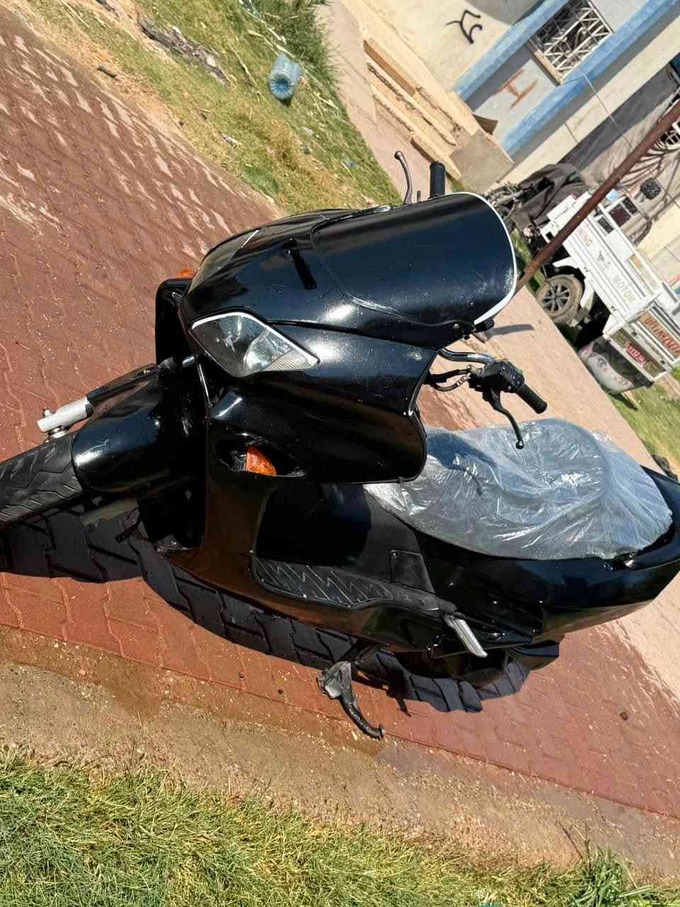 سلام عليكم ورحمة الله فورزه 06 للبيع مجفت كازكيت فقط مستعجل عل بيعتة لين عندي مريض مكاني كركوك جيب باتري وشغل نكره سلف شلعته حلوه رقمي***********
