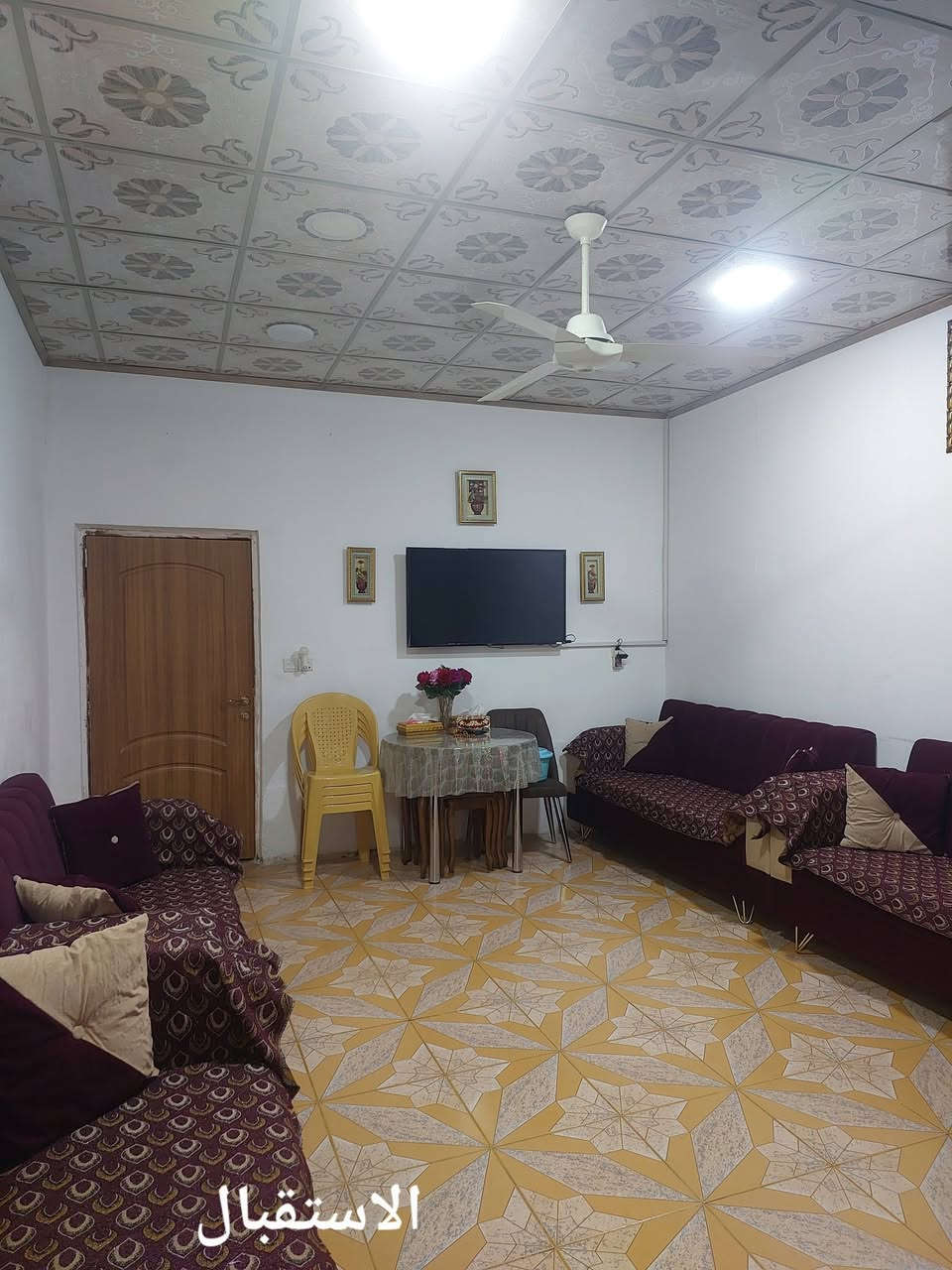 السلام عليكم
بيت للبيع موقعه مميز بحي النصر شريط النصر الاول خلف جامع الجواد عليه السلام بين شارع نصر ميلاد و شارع البانزين خانه
مساحة البيت ١٢٥م واجهة ٦.٢٥م و نزال ٢٠م سقف البيت عكادة محدث سنة ٢٠٢١ تأسيس الماء و الكهرباء و الصحيات والمجاري و السيراميك والسقوف الثانوية والابواب كله جديد نضيف و مرتب مال جناي جاهز للسكن ما تخسر عليه ولا تعمر  
سعر البيت ١٩٥ مليون قابل للتفاوض للاستفسار الاتصال على الرقم *********** او واتساب
