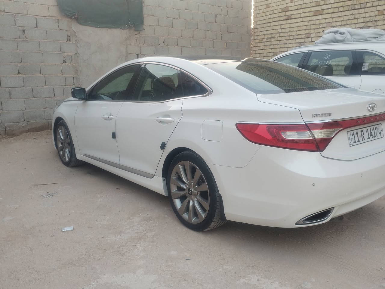 سلام عليكم اخوان سياره ازيره 2014 شكل 16 خليجي مكينه V6 دوش المرغوب مكينه وكير مكفولات من الفتح خير من الله سياره مكفوله من قطرت صبغ او تبديل بيه بارد قليل كلش مذكور بل سونار مرفق بل صور رقم بغداد نكليزي بسمي شخصين مداور ثاني يوم سياره شتريته تعبت عليه ذبيت عليه هواي ماناقصه برغي يشهد علا كلمي الله حداديه بل جيس تبريد ثلج باتري جديد تخم تأيرات كامله  علا اخر حبايه مال جنيان فول مواصفات لاخير بنرامه طكتين بصمه بوب وجنطه دخول ذكي رادار امامي خلفي تبريد قطعتين كشنات كهرباء كشن جلد بردات كهرباء بلادي يشهد الله مواصفات بعد هواي معروفه لازيره مواصفاتهة. مكاني نجف سبب البيع ضرف مادي وله سياره خير من الله رزانه وسرعه وكلهن بيهة الشراي يتصل ويشلع عيوني بل خدمه نجف رقمي *********** &
