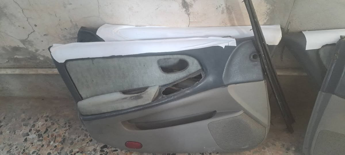 ابطاين نيسان مكزمه 4 وبكلايتات عدد ثنين للبيع السعر 150 رقم الهاتف
***********
