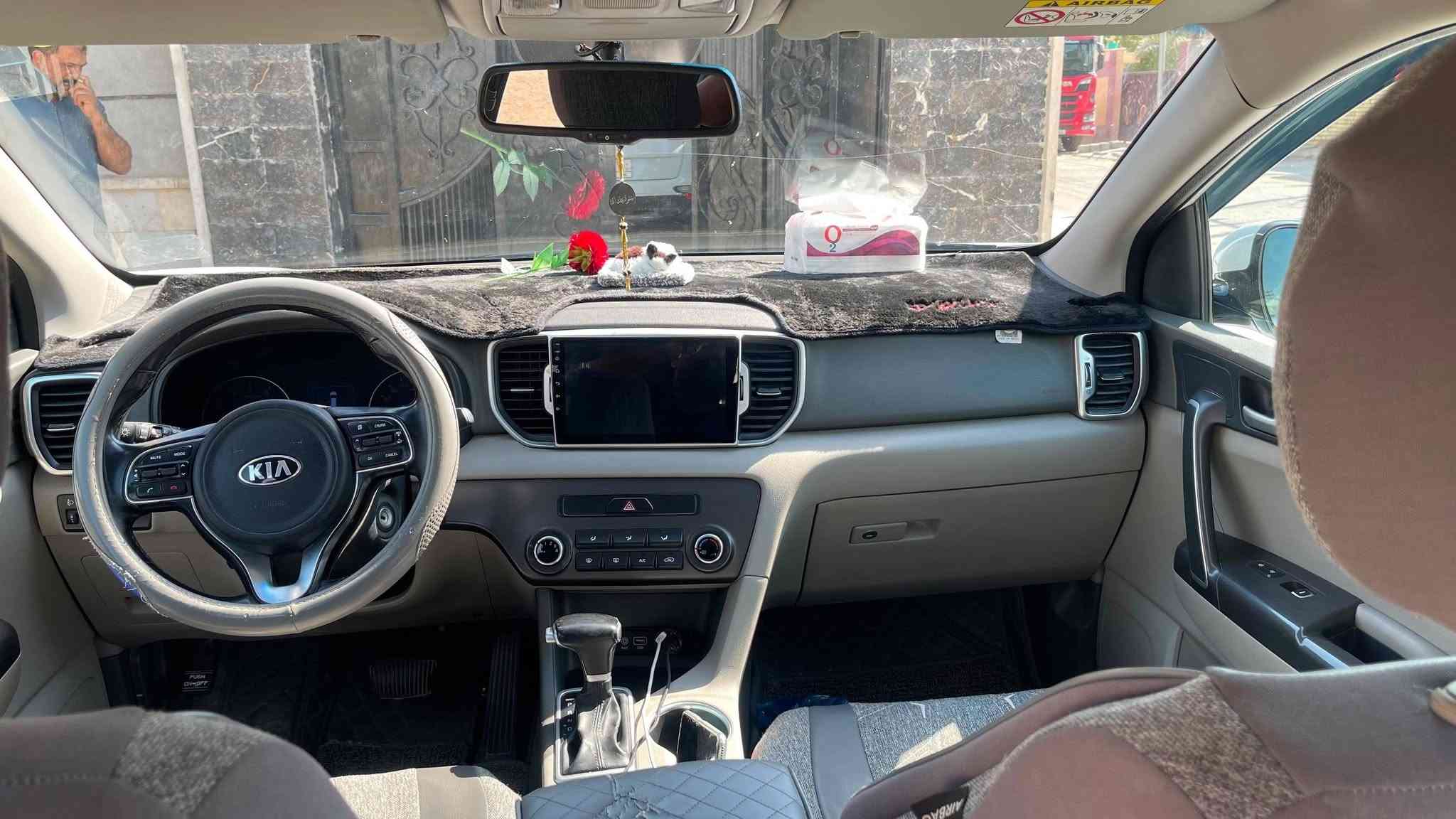 سبورتج 2018 خليجي رقم بغداد ماشية 131 ونص بيها بارد بالجنطه وشبرين بالدعامية الامامية صبغ و التكمه مال الصدر قبل فتره انطخت بعدها ما مصلحها سعرها 170 ورقه  
وبيها مجال للطيبين 
***********
