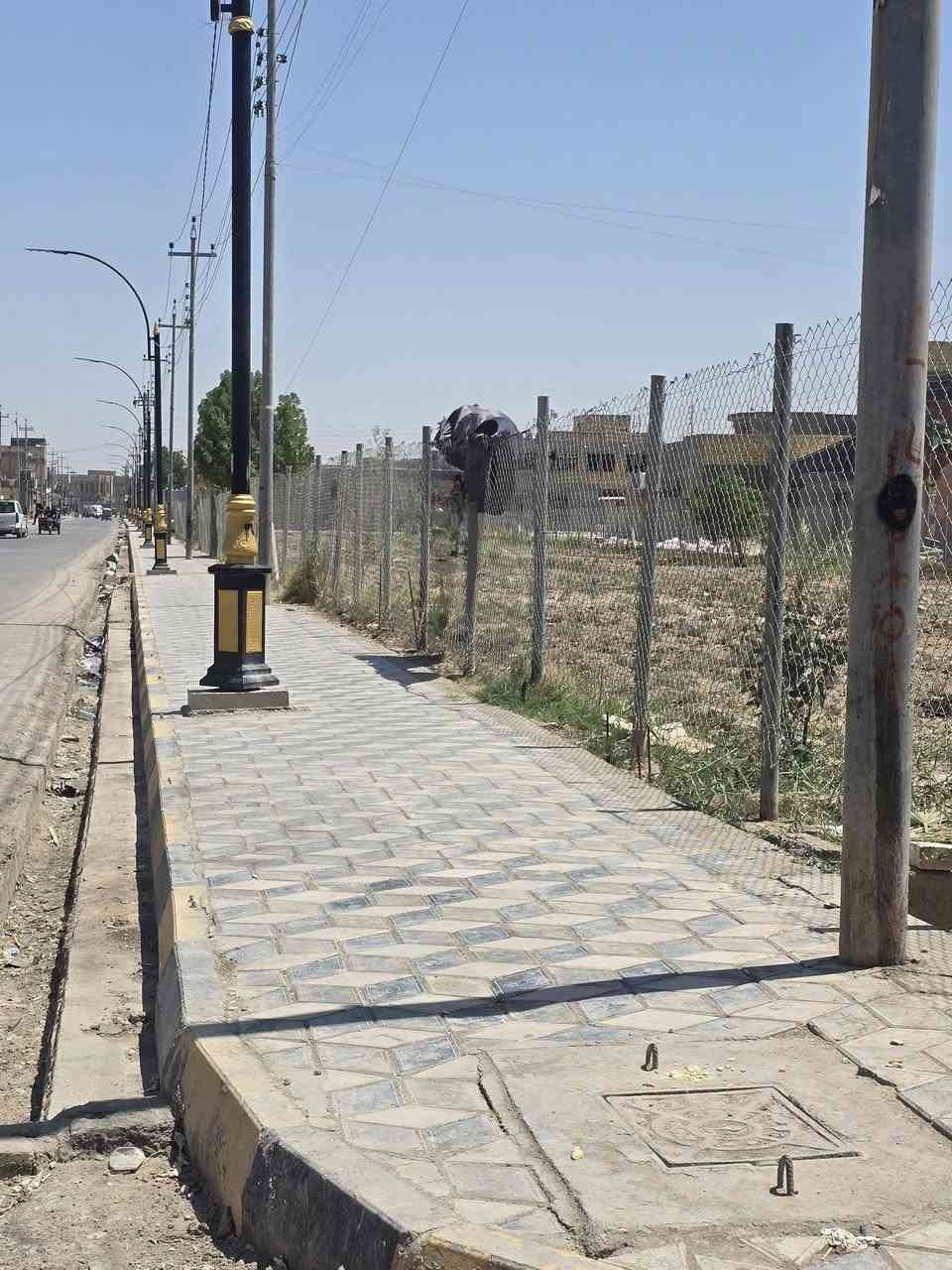 يعلن مكتب عقارات النرجس
عن عرصة طابو📜 صرف للبيع 
📍الموقع حي الأمير 📍
طريق🛣 الزائرين على الشارع الرئيسي 🛤
تطل على الحديقة 🌲🌻🌲
المساحة 260 ٢م 📐📏
للإستفسار الإتصال ☎️على رقم المكتب☎️ 

***********
***********
