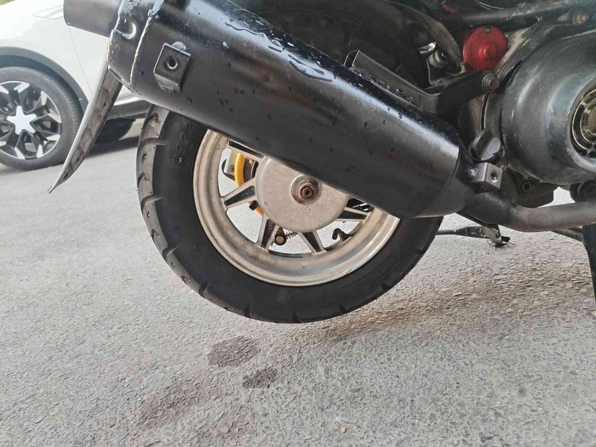 السعر 600
🏍️ دراجة ماكس عدلة للبيع

🔧 المواصفات والتعديلات:
• بوشة 55 شلعلة / معدلة
• ويلات رياضي
• سلف رياضي
• عينة إلكترونية
• عمبار بريك رياضي
• تايرات جديدة
• كفرات كاربون فايبر
• دبل رياضي
• صندوك لايت
• بك لايت
• سكنات عينة

⚙️ حالة الدراجة:
• شغالة وكلشي بيها تمام
• نقصها فقط باتري تعبان
• اللاشاير ما يشتغلن

📍 الموقع: البصرة
📞 للتواصل: ***********
