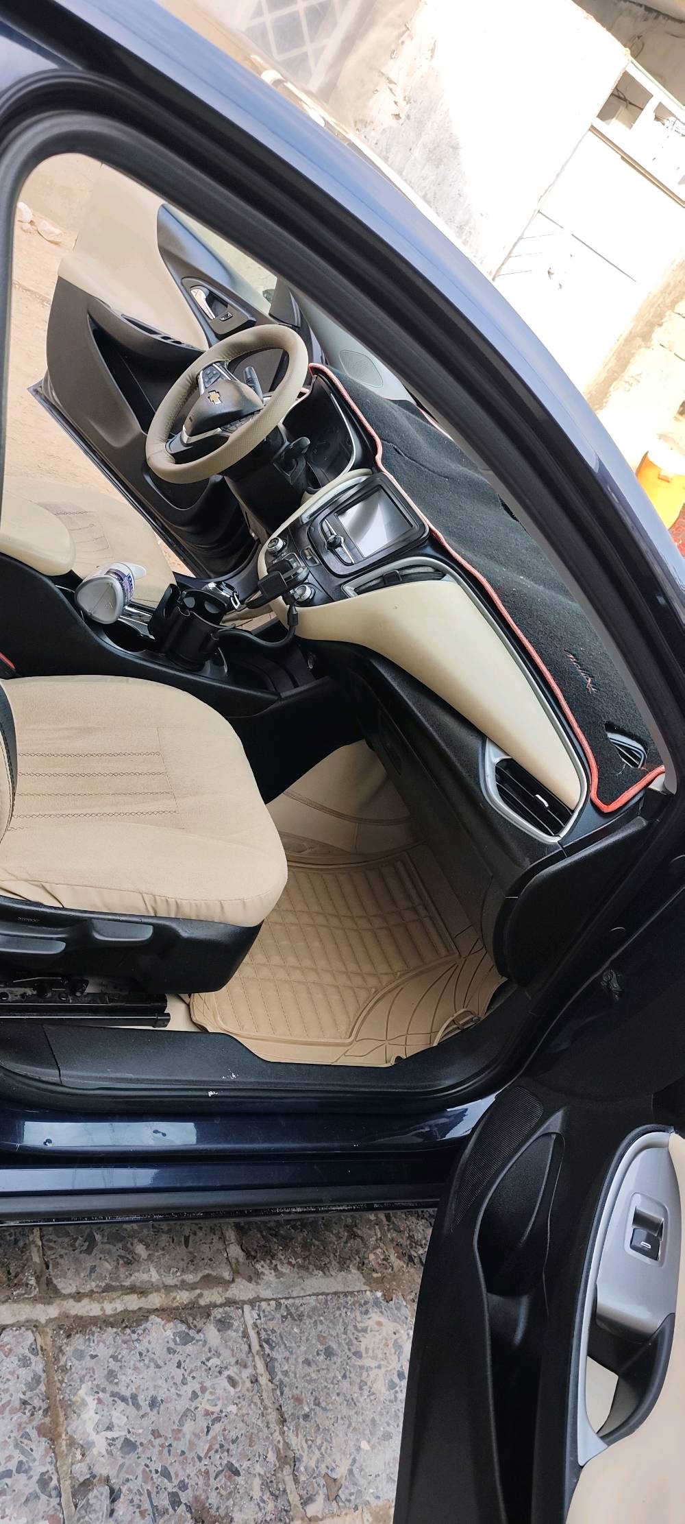 تفاصيل السياره LT 2018 مرغوبه 1500 تيربو حادثه بامريكا فقط دعاميه بالعراق جاملغ الايمن الامامي والسياره ابيعها على شوف العين يعني ما ابيع على الصور اللي يريد يشتري يشوفها ويقنع ابيعه والسياره باسمنه رقم الماني نجف فول مواصفات عدا الفتحه تحكم ستيرن جهتين بعد مواصفات الماليبو الناس تعرفهم اي واحد يطب على اليوتيوب يطب شو وين يعرف مواصفاتها لان مواصفاتها كلش هواي خمس بصمات السياره اربعه بيبان وبصمه تشغيل وبصمه الجنطه الجام كله اوتو شاشه اعطال سياره بلاد كار بلاي يعني تربط موبايل نفسيته يصير بالشاشه تصفح فيس تيك توك حسب البرامج اللي هو يختارهن يظهرن بالشاشه  والسعر 88 وبيه مجال ***********