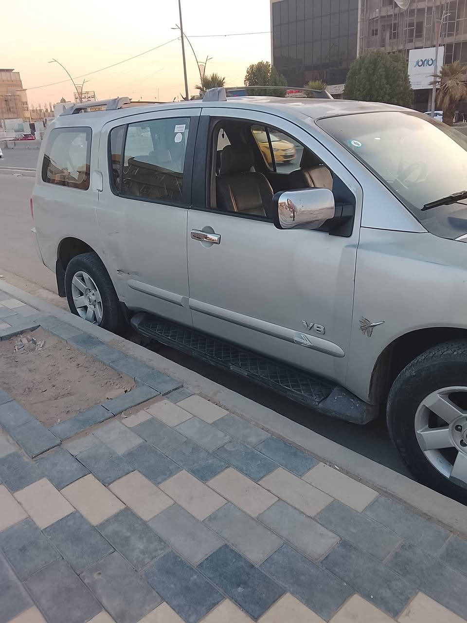 السلام عليكم ارمادا للبيع موديل 2006 بسمي سنويه لغاية 2031 هزه جديده كير ومحرك حداديه خير من الله تبريد خير من الله الكشر بيه جراد بصيط مكاني بابل محاويل ***********///*********** السعر 75وبيها مجال
