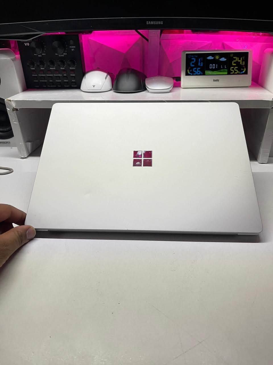 مواصفاته
CORE i5.8TH 
Ram 8 gb
256 GB ssb
شاشة لمس 
2k 
حجم لشاشة 14
مامستعمله هواي الله شاهد بيع مراوس بايباد عادي سعرها 400 رقمي فقط واتساب مكاني بصره ***********
