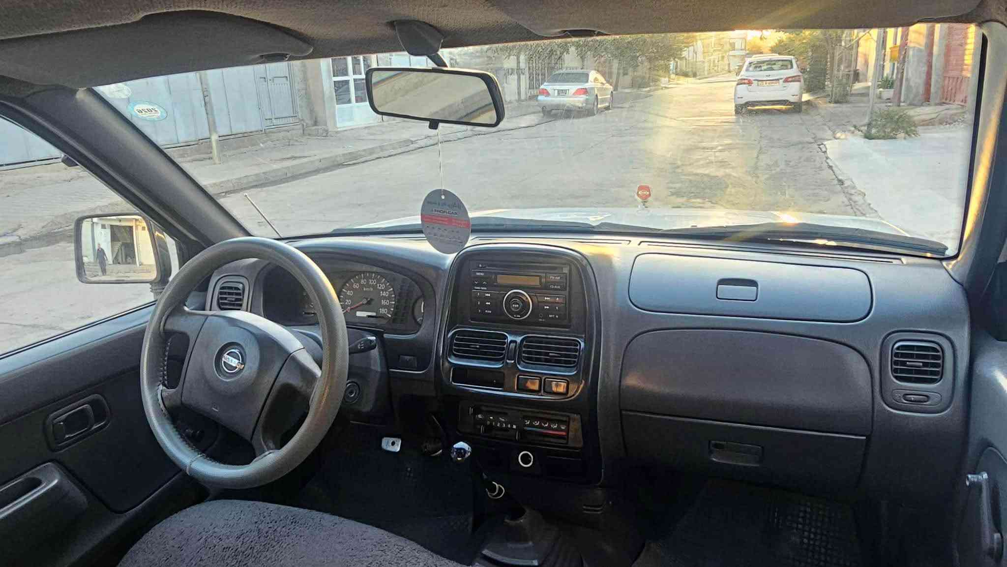 نیسان دەبڵ مۆدیل ٢٠٠٢ ڕەقم سلیمانی
سەنەوی تازە تا ٢٠٣١
بێ بۆیاخ
چوار تایەی لۆك لە ژێرایە
گێرو مەکەینەی بە شەرت
نرخ  ٨٧ گەڵا
***********
*********** السليمانية, العراق
