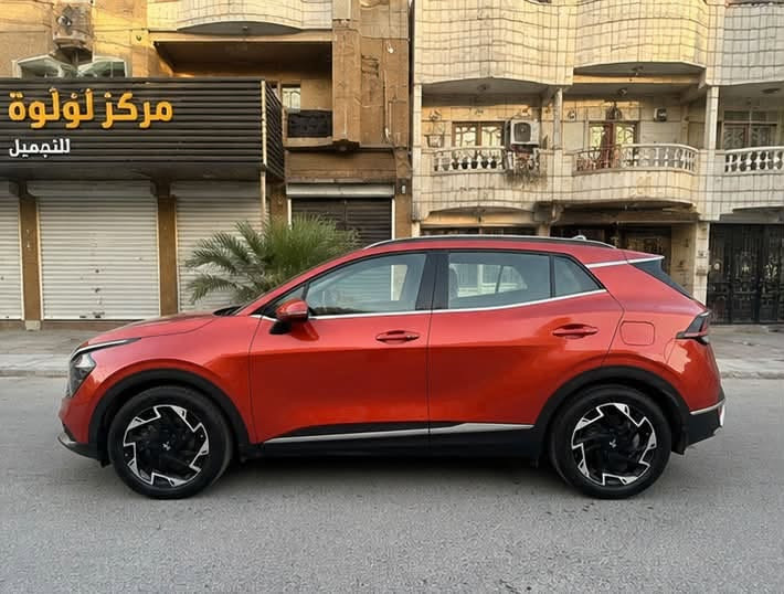 🔥 للبيع كيا سبورتاج 2023 🔥
✨ لون مشمشي مميز وجذاب
📍 بغداد / الأعظمية

🚘 ماشيه 28 ألف كم فقط
📋 رقم أربيل جديد
✅ خليجي
✅ مكفولة (ضمان الدولية) 

🔹 محرك 2.0 لتر
🔹 جير أوتوماتيك 6 سرعات
🔹 بانوراما
🔹 كاميرا 360°
🔹 شاشة Apple CarPlay
🔹 مثبت سرعة
🔹 أوضاع قيادة متعددة (Drive Mode)
🔹 حساسات أمامية وخلفية
🔹 شاحن لاسلكي
🔹 بصمة تشغيل + بصمتين
🔹 صندوق كهربائي
🔹 تدفئة الكشنات والمقود
🔹 هاند بريك كهربائي + Auto Hold
🔹 نظام نزول المنحدرات
🔹 مانع انزلاق
🔹 حساسات ضغط الإطارات
🔹 شفتات مقود
🔹 Bluetooth
🔹 كشنات مغلفة

💯 السيارة نظيفة جداً ومجهزة بمواصفات ممتازة
⚠️ بيها ملاحظات بسيطة جداً

💰 السعر:205 قابل للتفاوض للجادين

📞 ***********

🚨 فرصة للراغبين بسيارة عائلية حديثة، اقتصادية، ومواصفات كاملة بسعر مناسب. �
