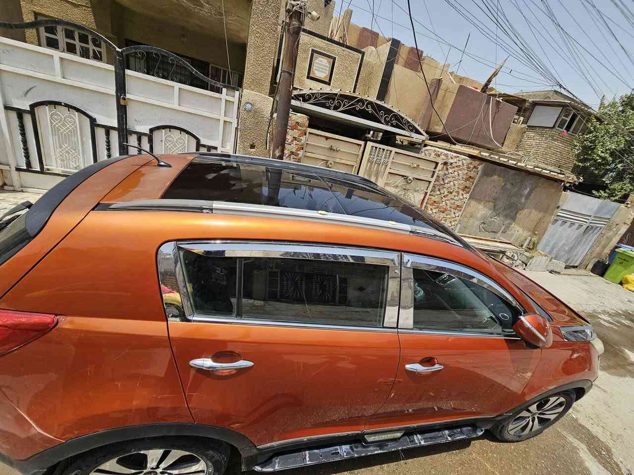 السلام عليكم سبورتج محرك٢٤٠٠ رقم بغداد خليجي بيها جراد نصف الجنطه موديل ٢٠١٢ باسمي السعر ١٣٠ رقمي *********** مكاني بغداد
