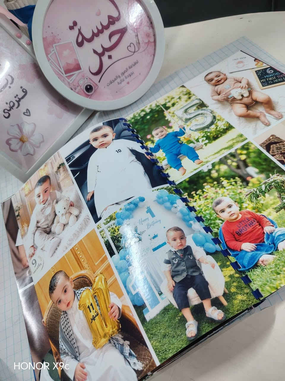 📸✨ ذكرياتك تستحق تبقى للأبد ✨📸

لا تخلي صورك تبقى بالموبايل وتضيع مع الوقت... خليها مجلة صور أنيقة ترجع إلها بأي وقت. ❤️

🎁 عروضنا:
📖 100 صورة فقط 10,000 دينار
220صورة فقط 20,000 دينار

✅ طباعة واضحة وعالية الجودة
✅ ترتيب الصور بشكل جميل
✅ هدية مميزة للأهل والأحباب أو ذكرى تبقى العمر كله

🚚 التوصيل داخل بغداد   3الاف والمحافظات ٤ الاف 

للحجز والاستفسار راسلونا على الواتساب:
📱 ***********

لا تتردد... اطبع أجمل لحظاتك اليوم قبل لا تبقى مجرد صور بالموبايل. 🌸

نص مكتوب في الصور:
- HONOR X9c